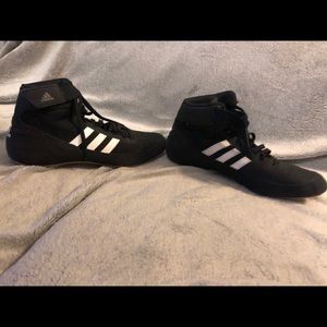 Men’s Addis black & white wrestling shoes size 9